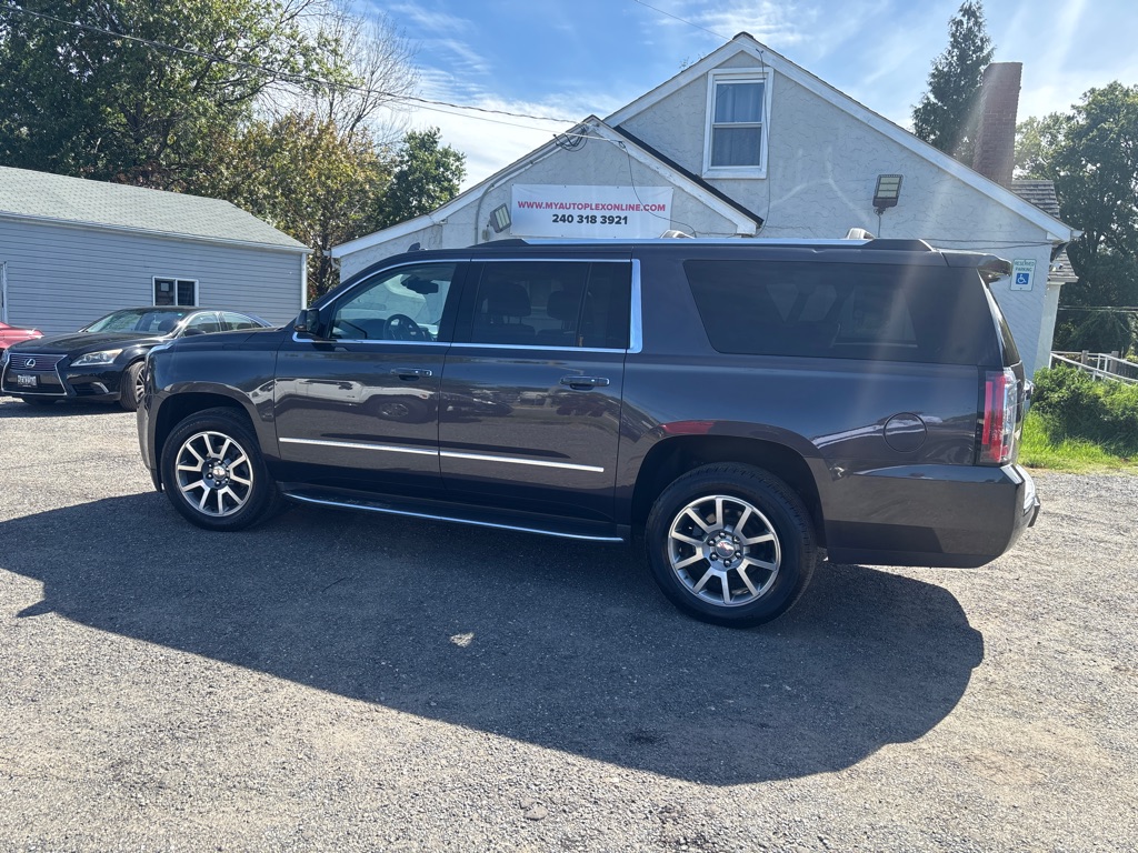 Photo 5 of this GMC YUKON XL
