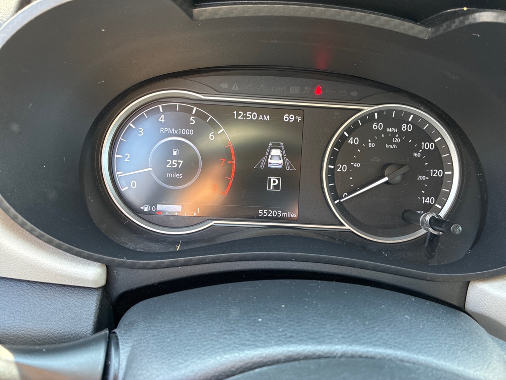 Photo 18 of this NISSAN VERSA