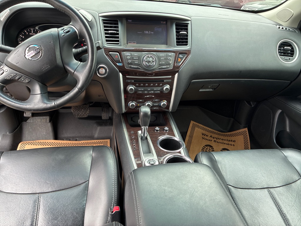 Photo 16 of this NISSAN PATHFINDER