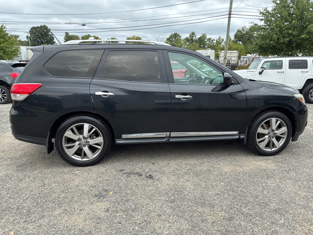 Photo 10 of this NISSAN PATHFINDER