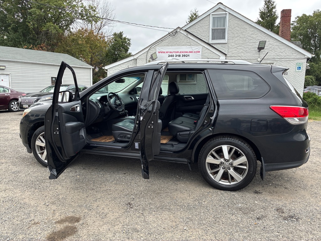 Photo 13 of this NISSAN PATHFINDER