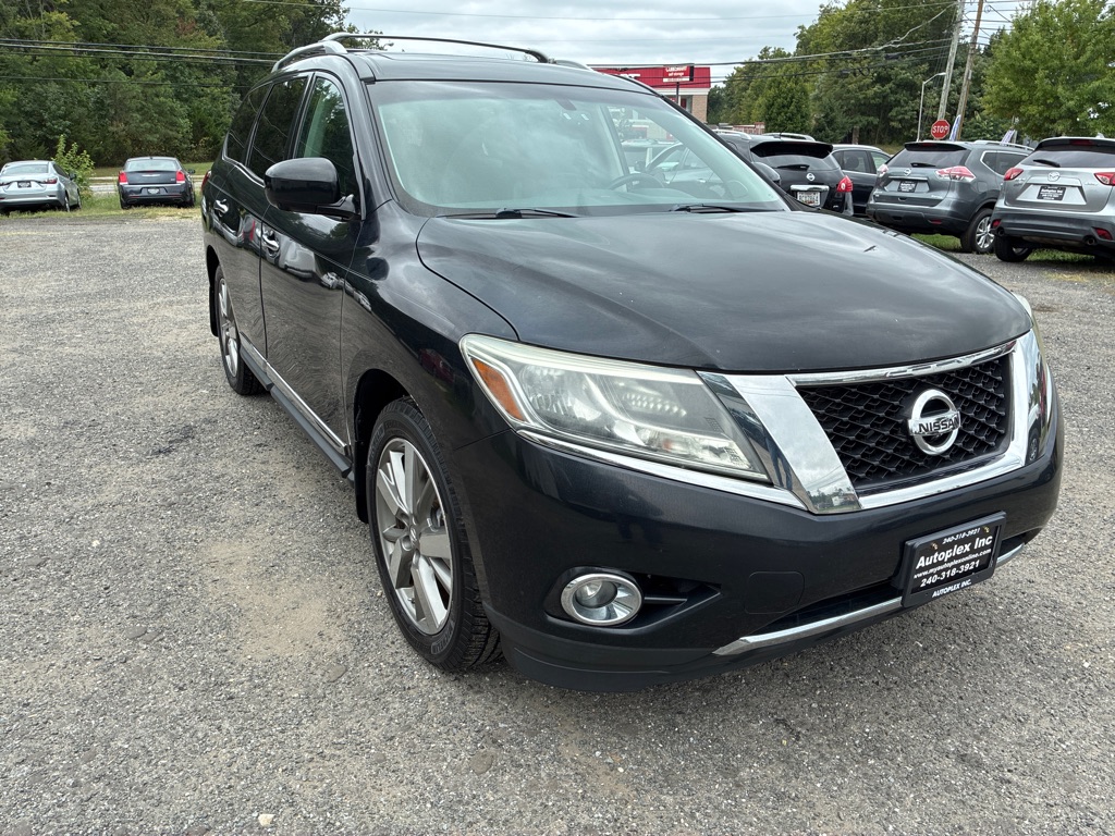 Photo 12 of this NISSAN PATHFINDER