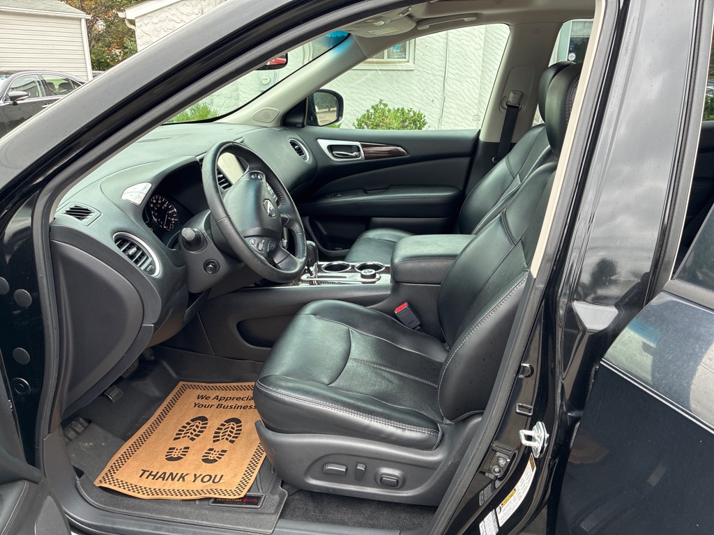 Photo 15 of this NISSAN PATHFINDER