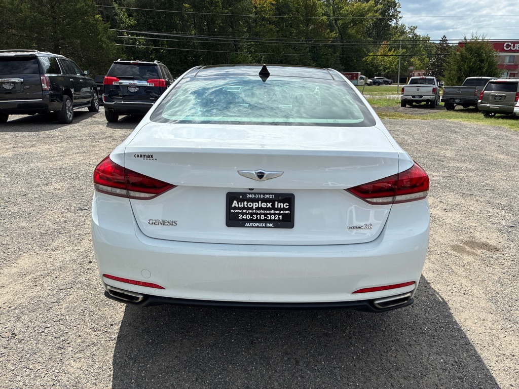 Photo 6 of this HYUNDAI GENESIS