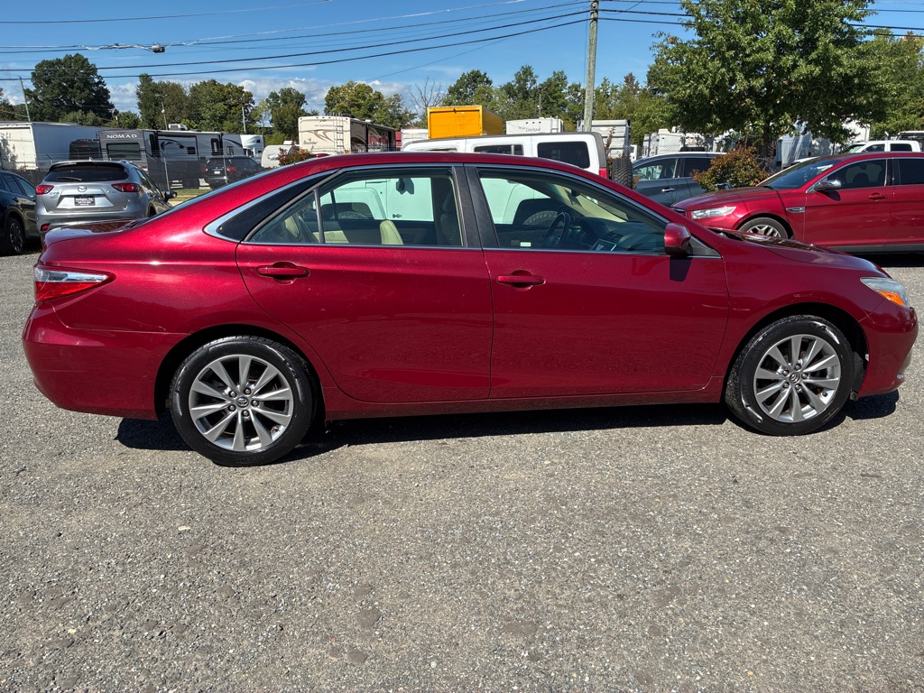 Photo 8 of this TOYOTA CAMRY