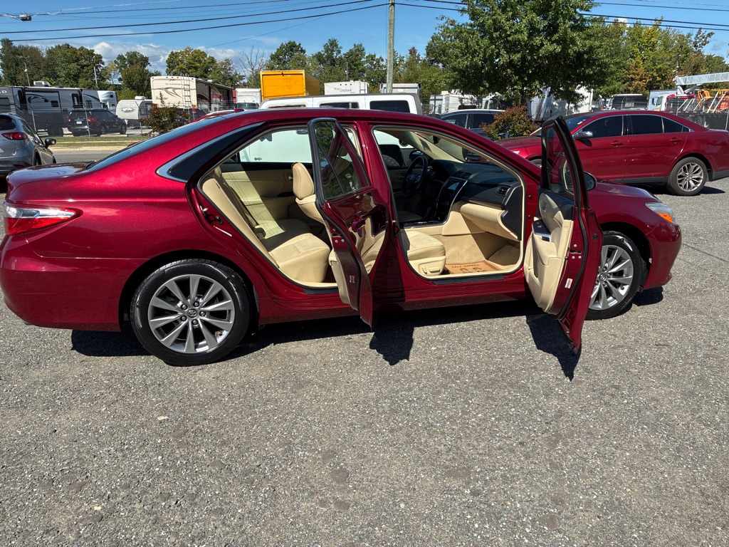 Photo 12 of this TOYOTA CAMRY