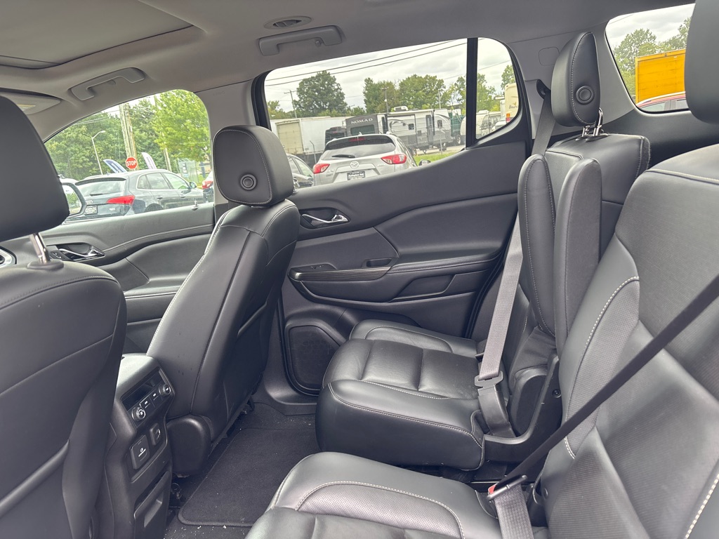 Photo 14 of this GMC ACADIA