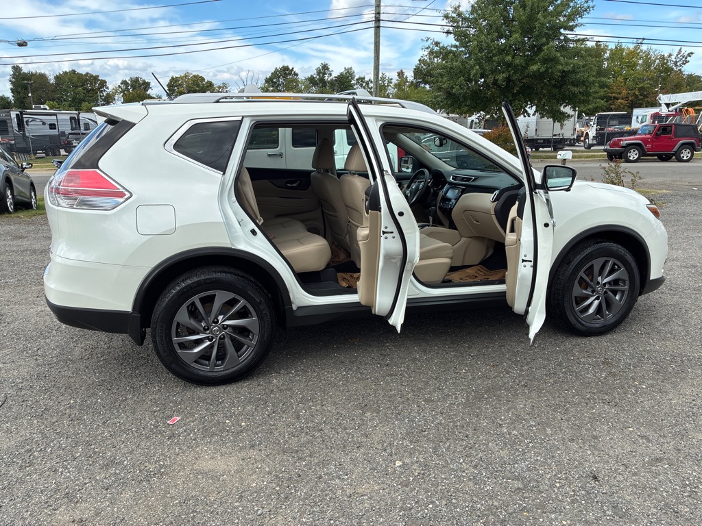 Photo 30 of this NISSAN ROGUE