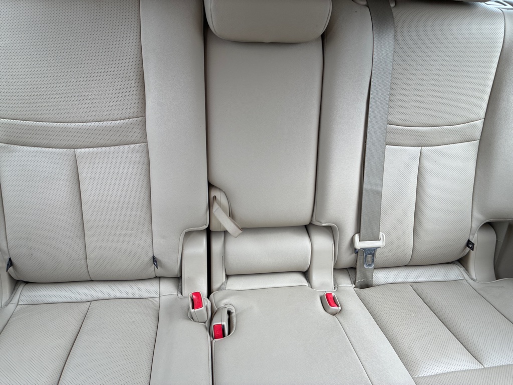 Photo 16 of this NISSAN ROGUE