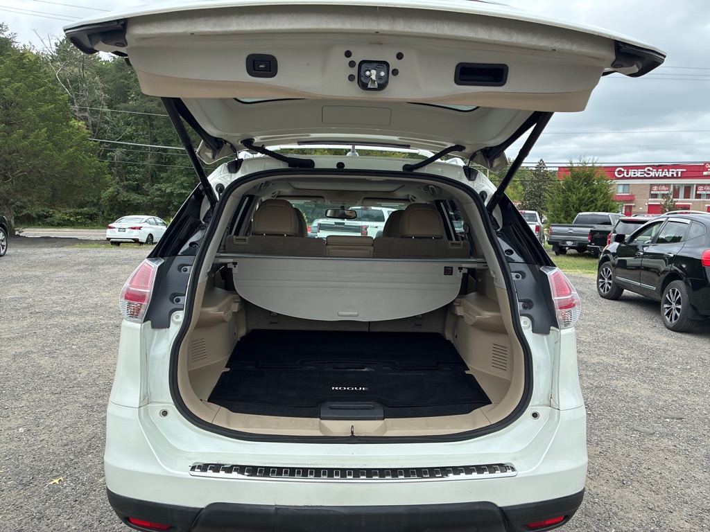 Photo 17 of this NISSAN ROGUE