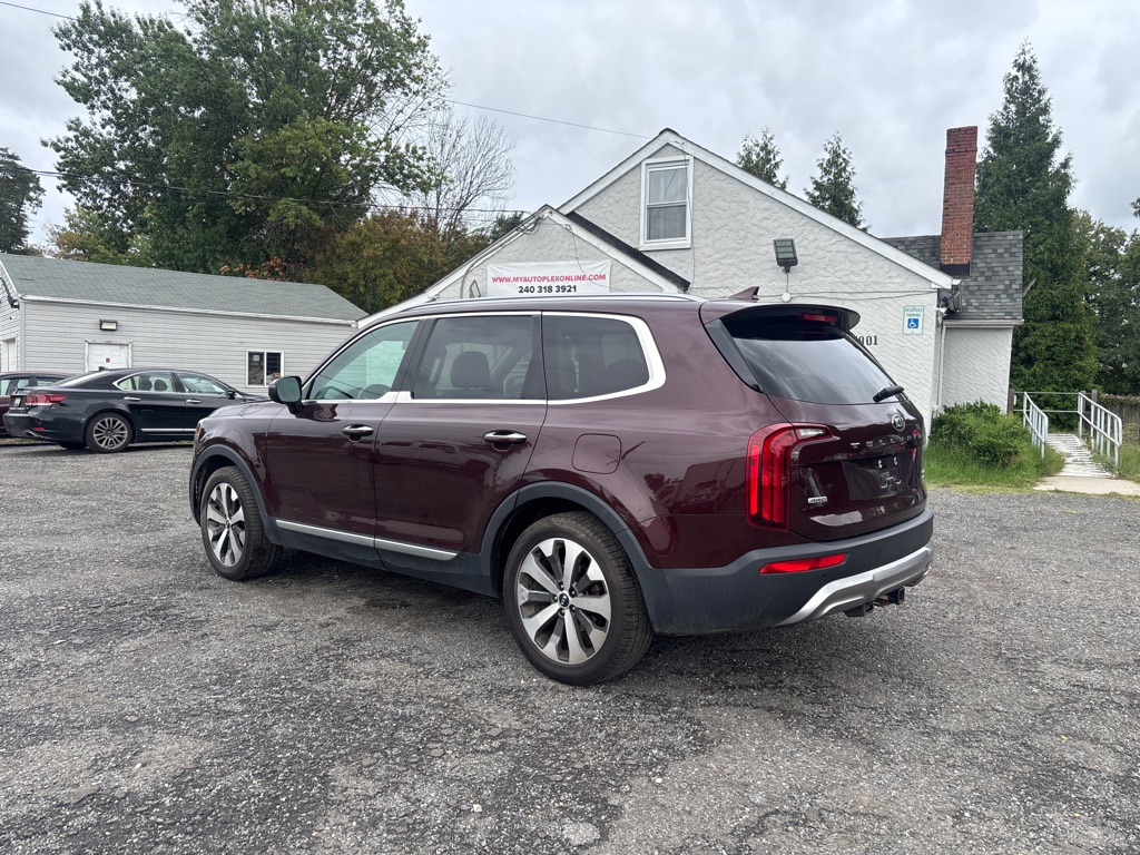 Photo 6 of this KIA TELLURIDE