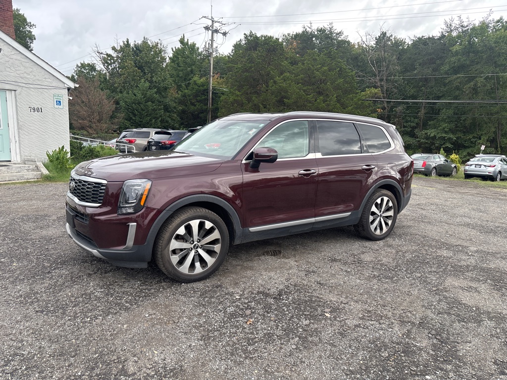 Photo 3 of this KIA TELLURIDE