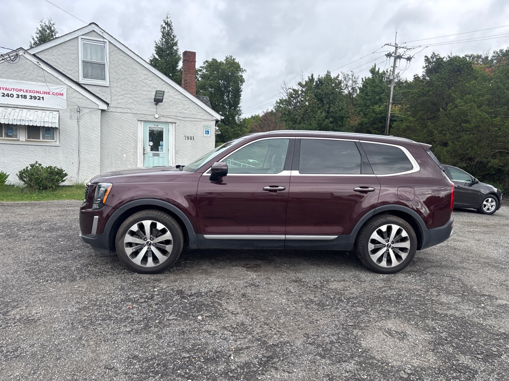 Photo 4 of this KIA TELLURIDE