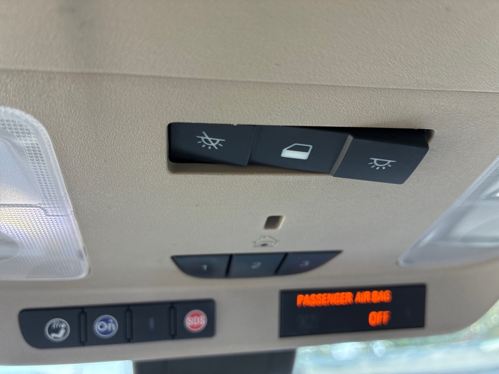 Photo 22 of this BUICK ENVISION