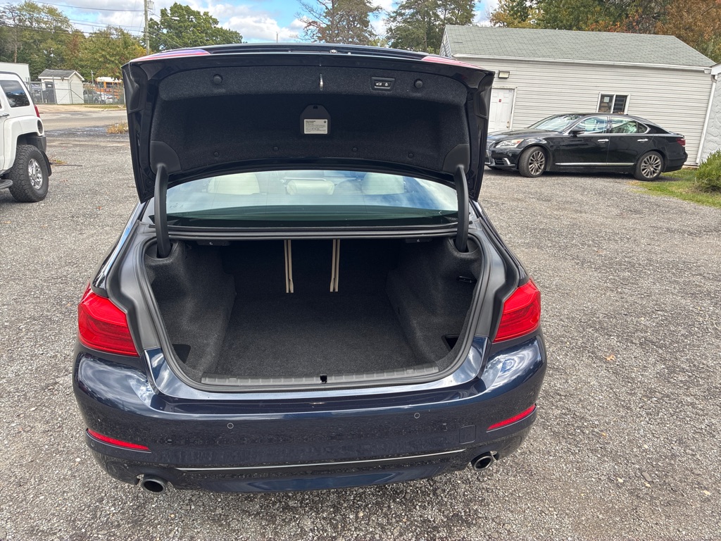 Photo 7 of this BMW 530