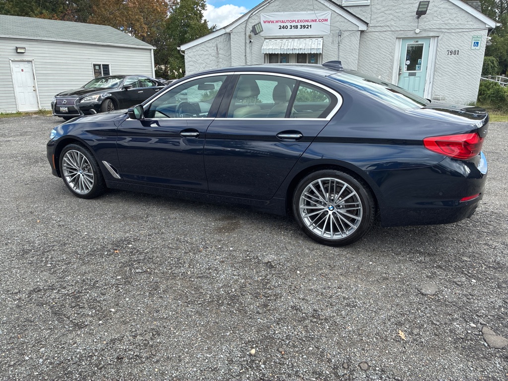 Photo 4 of this BMW 530
