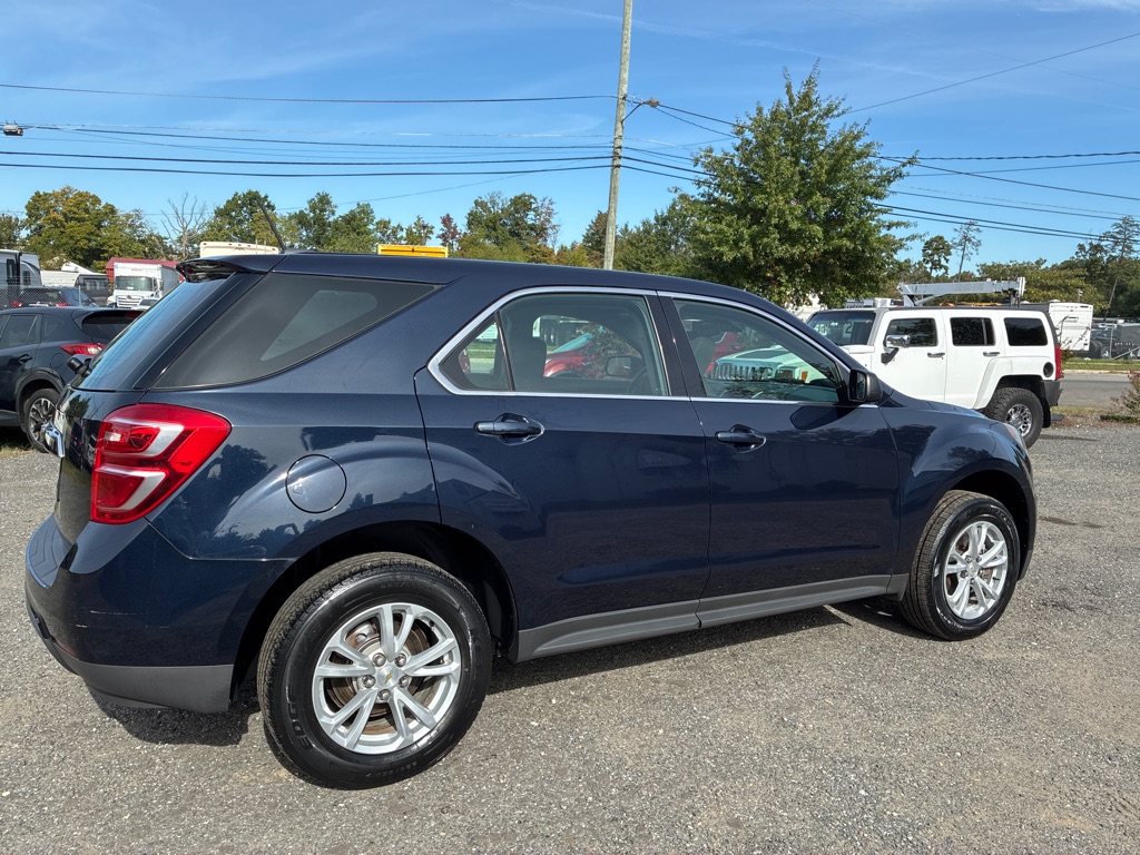 Photo 9 of this CHEVROLET EQUINOX