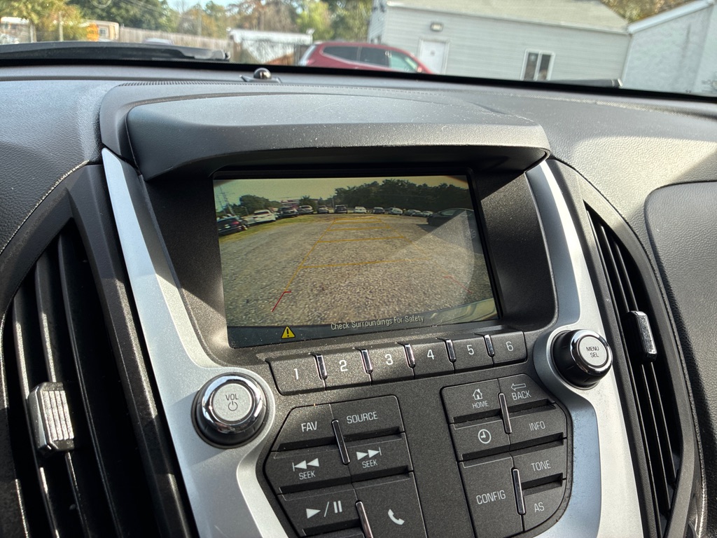 Photo 19 of this CHEVROLET EQUINOX