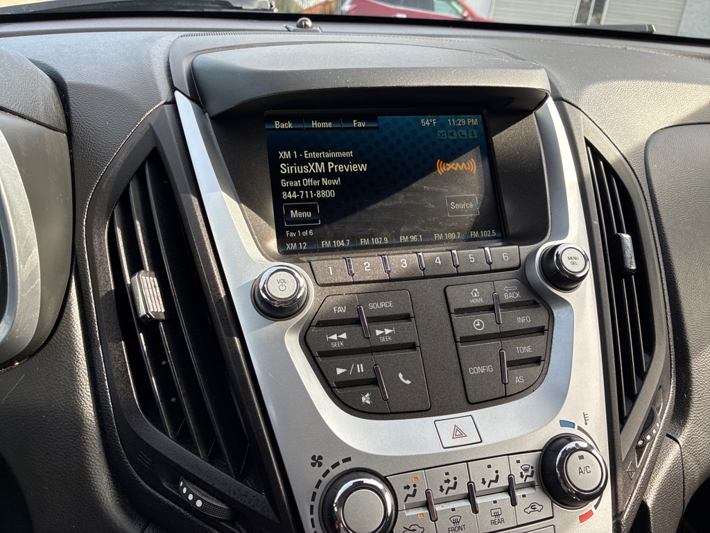 Photo 18 of this CHEVROLET EQUINOX