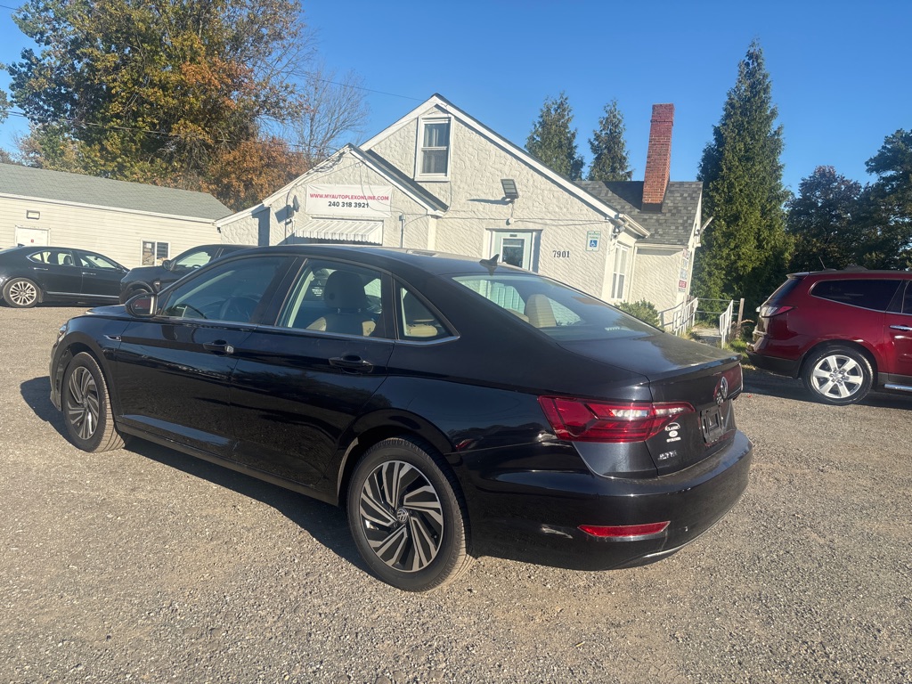 Photo 6 of this VOLKSWAGEN JETTA