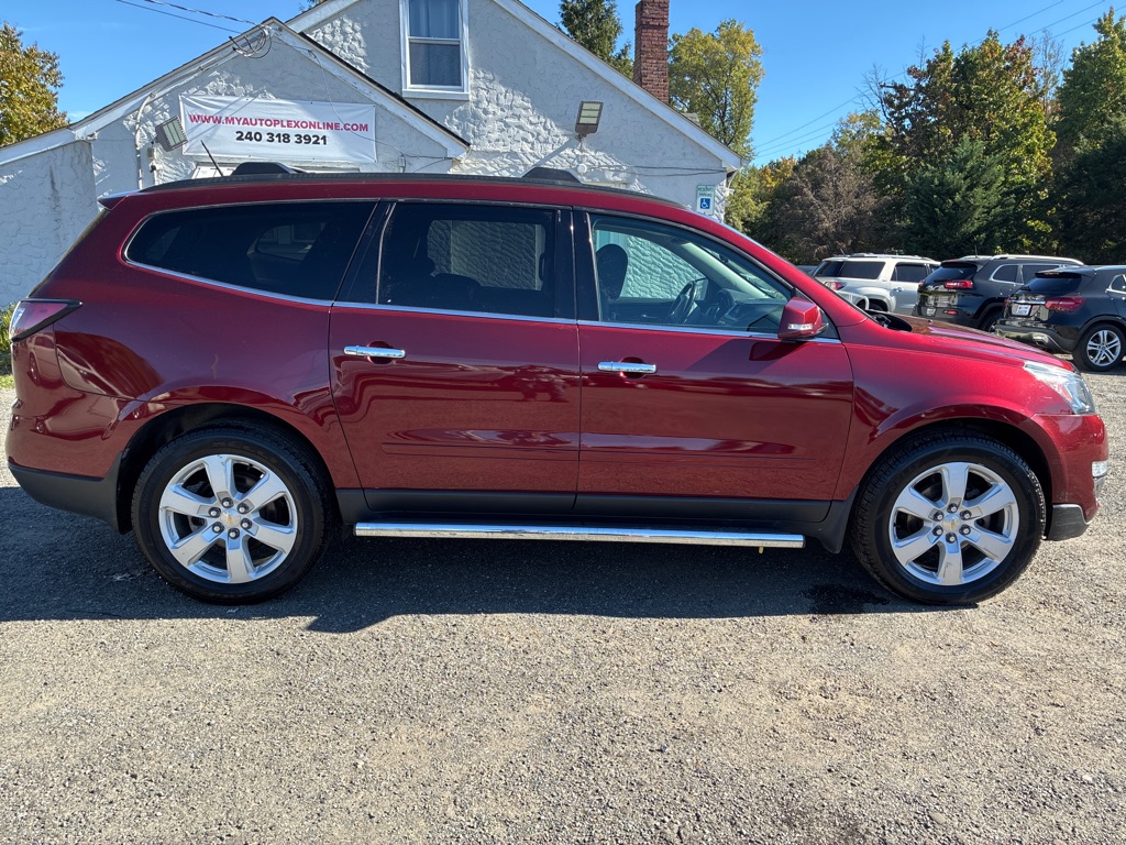 Photo 9 of this CHEVROLET TRAVERSE