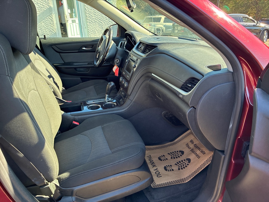 Photo 13 of this CHEVROLET TRAVERSE