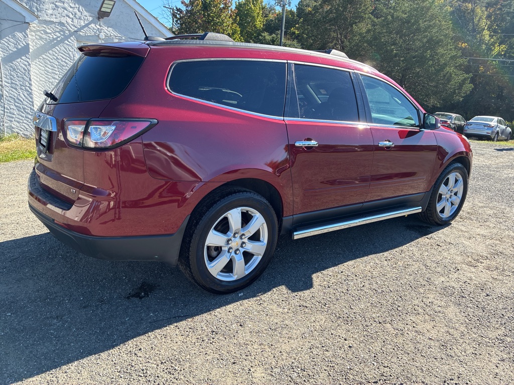 Photo 8 of this CHEVROLET TRAVERSE