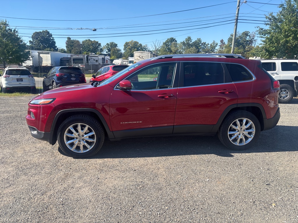 Photo 4 of this JEEP CHEROKEE