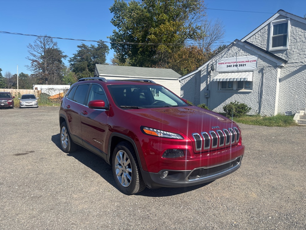 Photo 12 of this JEEP CHEROKEE