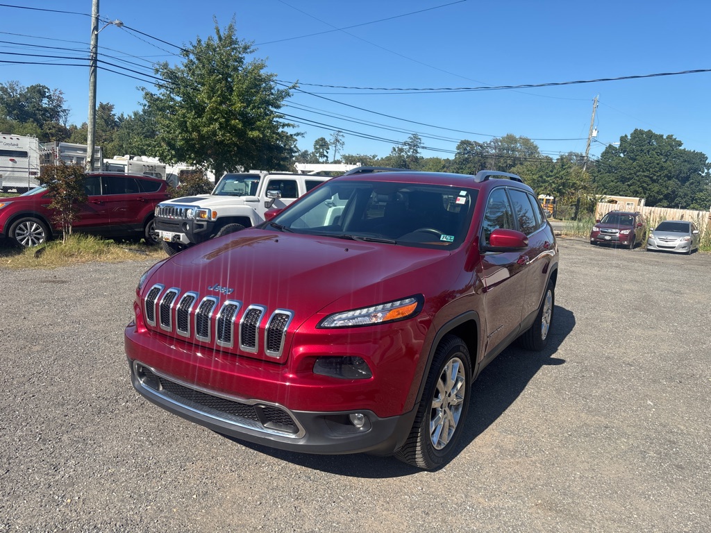 Photo 2 of this JEEP CHEROKEE
