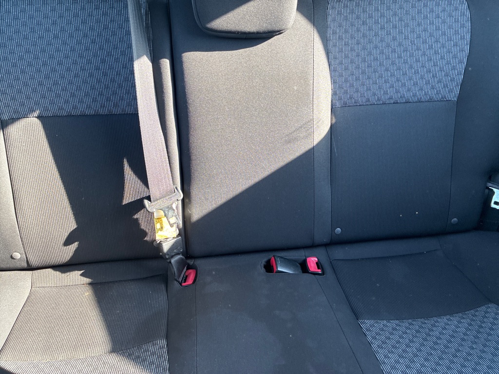 Photo 15 of this TOYOTA YARIS