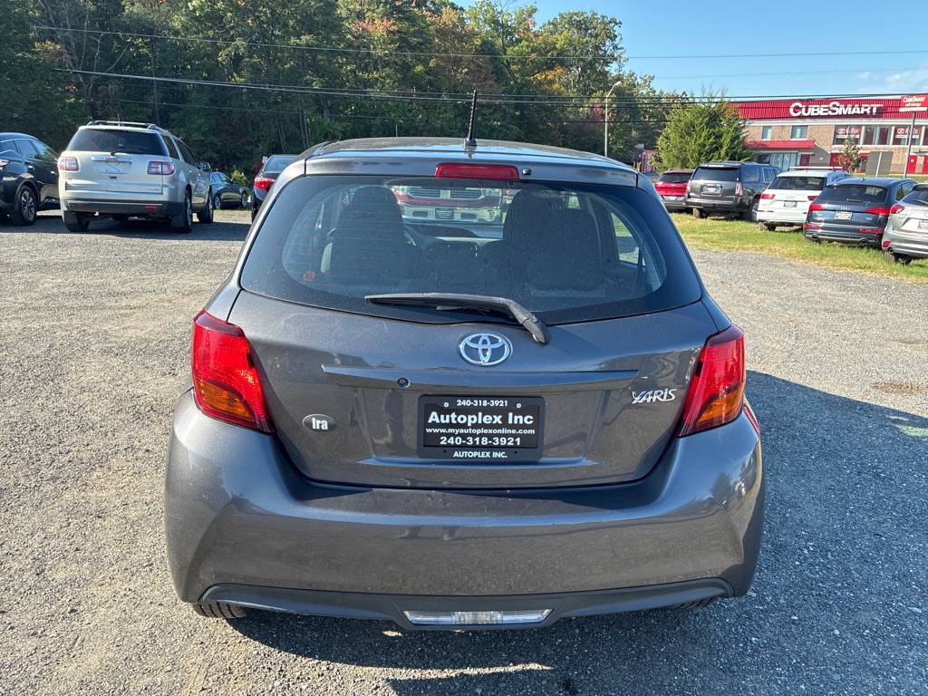 Photo 5 of this TOYOTA YARIS