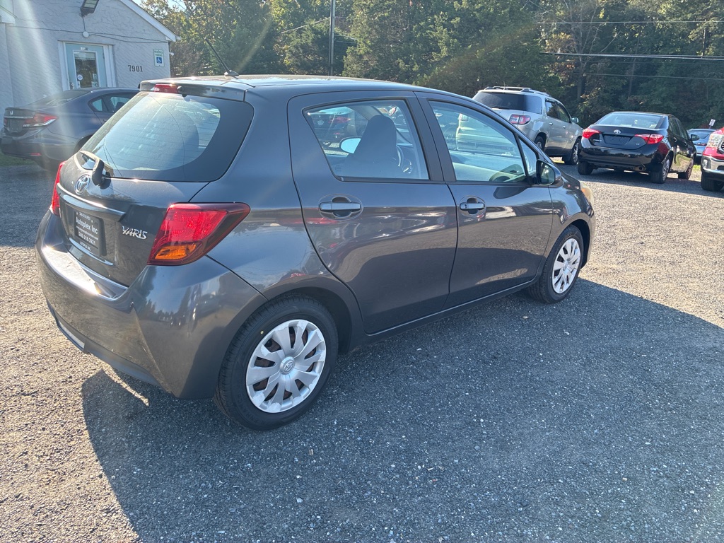 Photo 7 of this TOYOTA YARIS