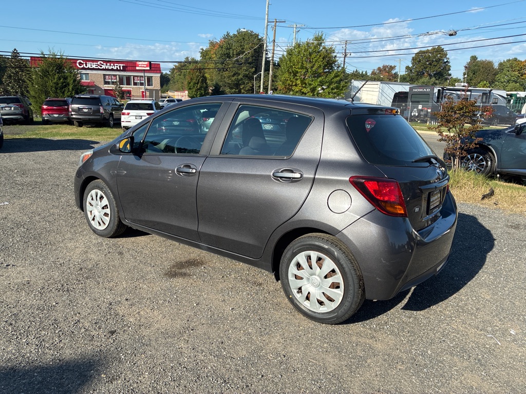 Photo 4 of this TOYOTA YARIS