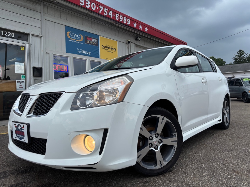 White 2009 Pontiac Vibe Hatchback Front-Wheel Drive Automatic
