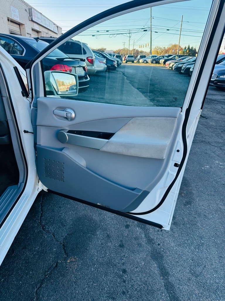 Photo 16 of this NISSAN QUEST