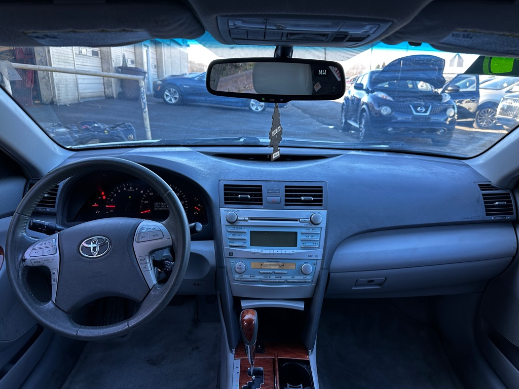 Photo 11 of this TOYOTA CAMRY