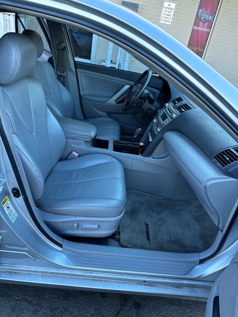 Photo 12 of this TOYOTA CAMRY