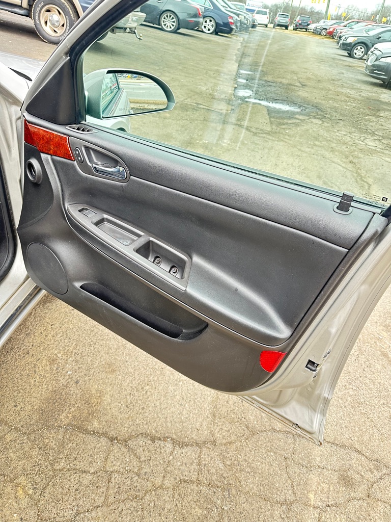 Photo 13 of this CHEVROLET IMPALA