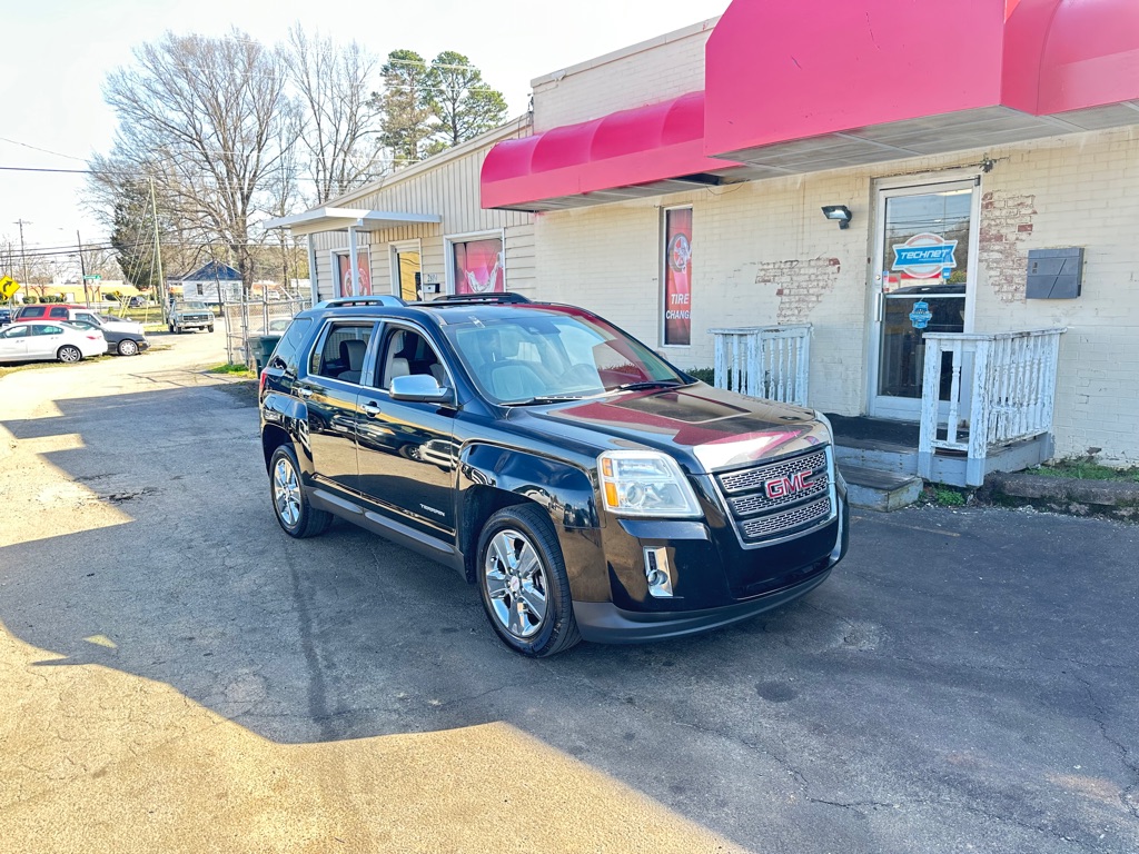 Photo 2 of this GMC TERRAIN