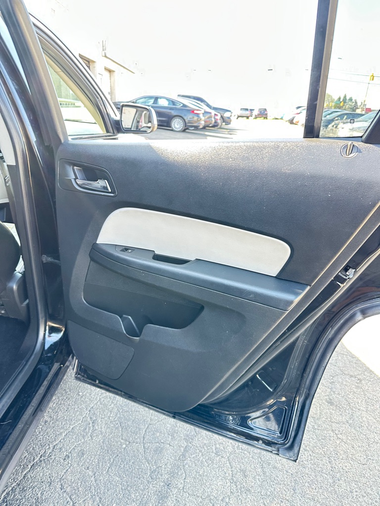 Photo 12 of this GMC TERRAIN