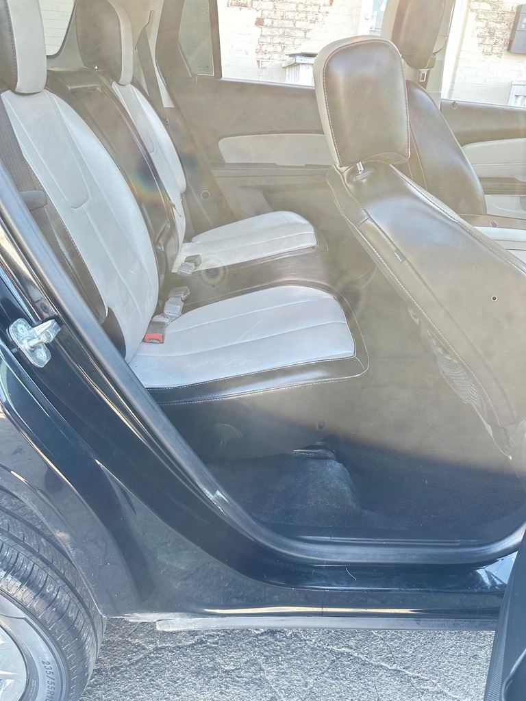 Photo 11 of this GMC TERRAIN