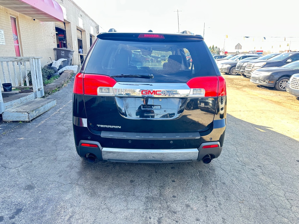 Photo 4 of this GMC TERRAIN