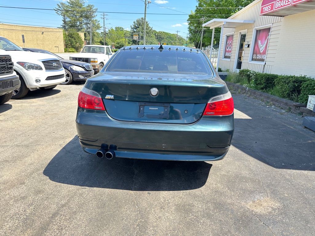Photo 7 of this BMW 5 SERIES
