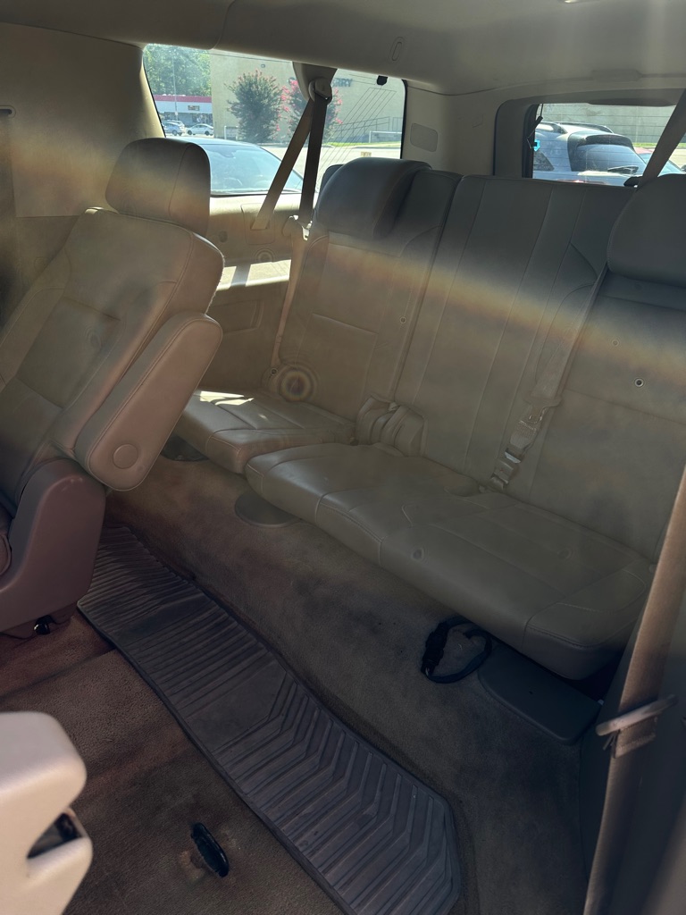 Photo 13 of this CHEVROLET SUBURBAN