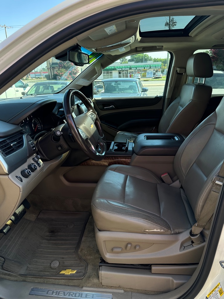 Photo 10 of this CHEVROLET SUBURBAN