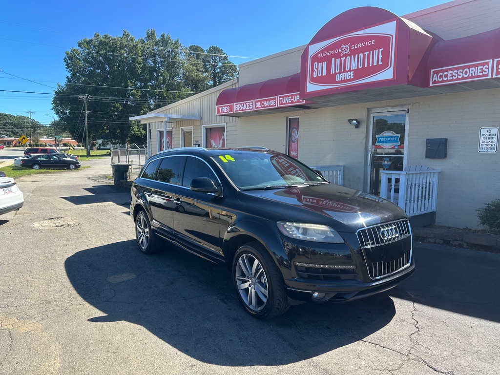 Photo 2 of this AUDI Q7