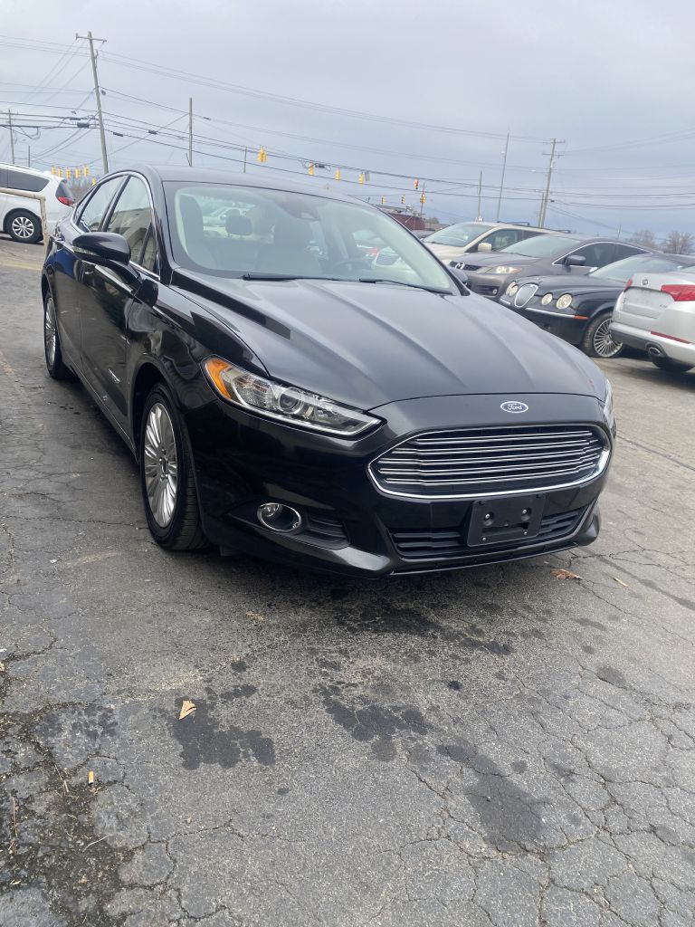 Photo 4 of this FORD FUSION HYBRID