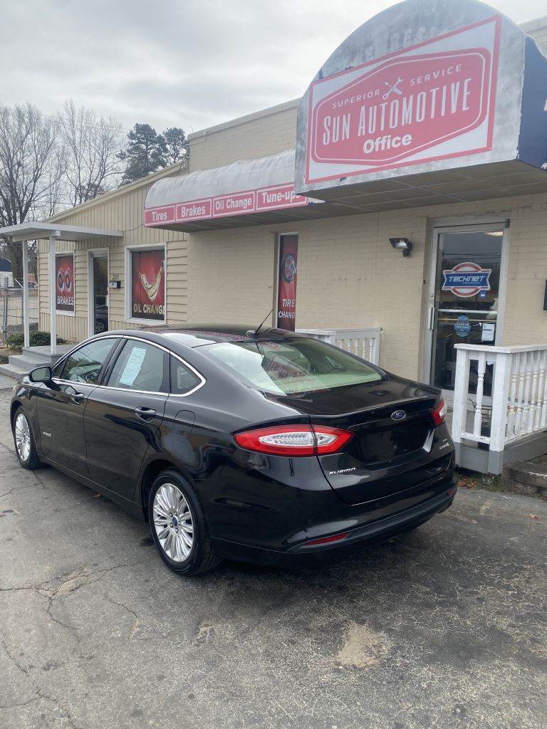 Photo 7 of this FORD FUSION HYBRID