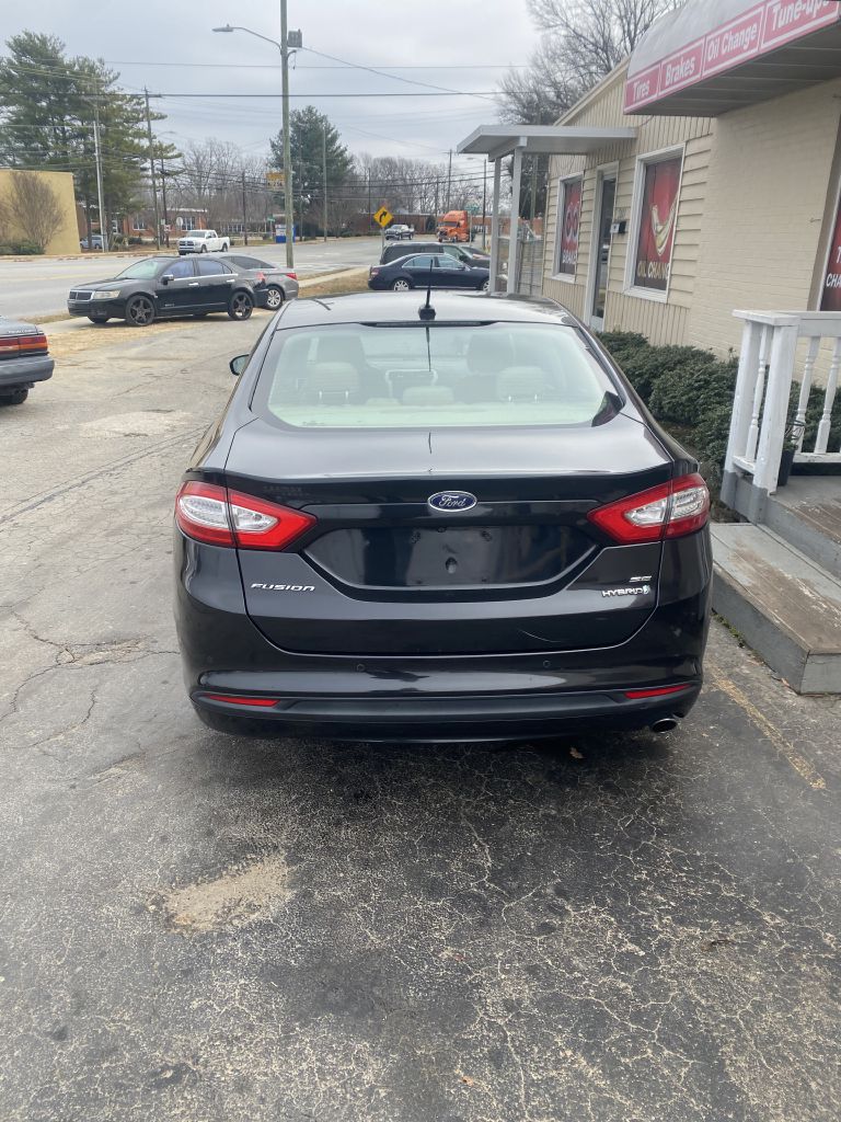 Photo 6 of this FORD FUSION HYBRID